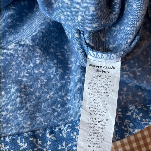 Floral Sleeveless Dress front buttons dress. Size 1 yr - Picture 5 of 8